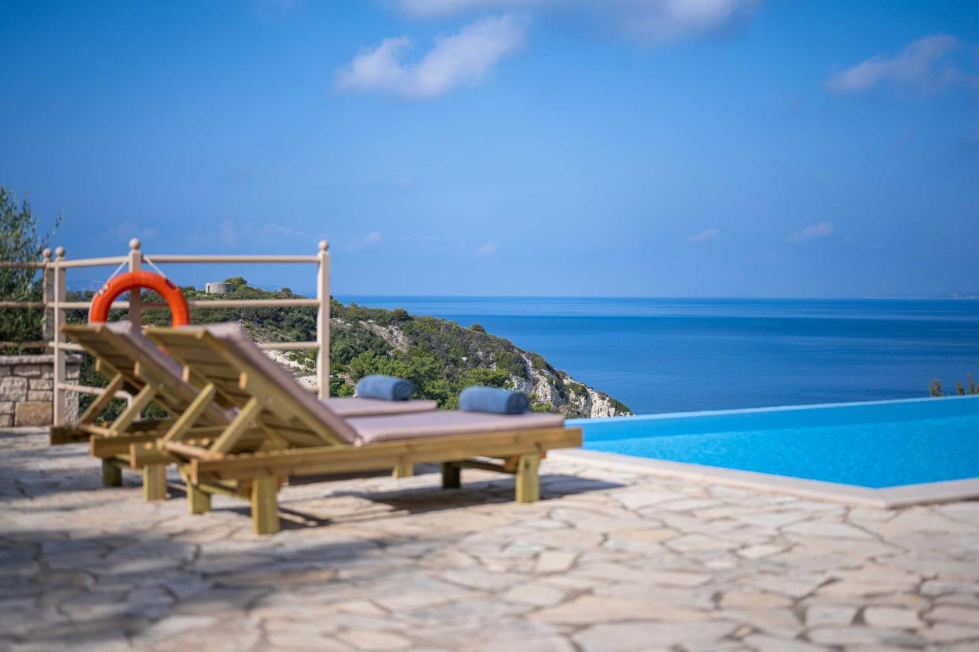 Pangolas Apartments Paxos Longós Exterior foto