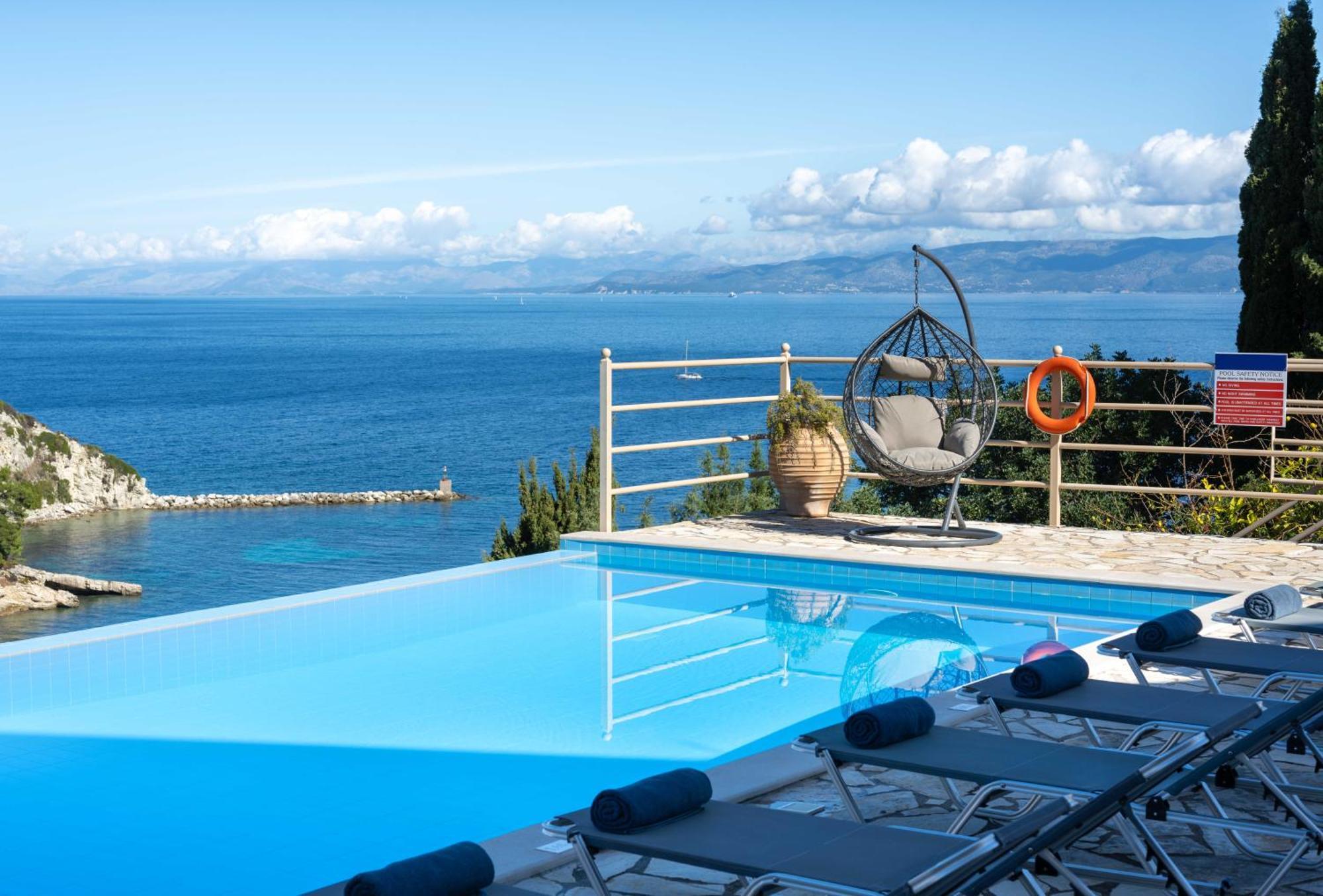 Pangolas Apartments Paxos Longós Exterior foto